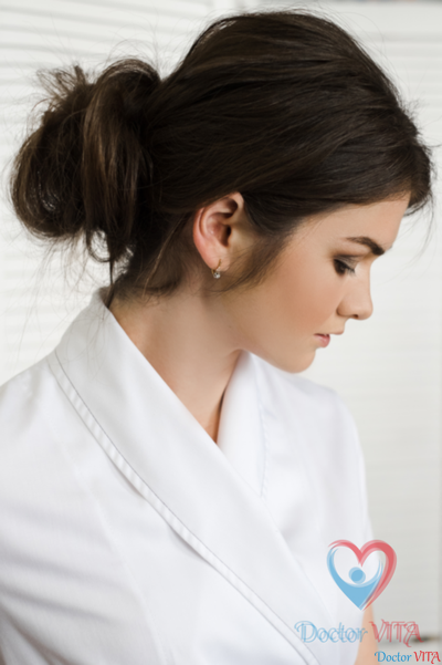 Блуза классика IvaMed белая