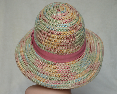 Разноцветная шляпа летняя италия Визио фото