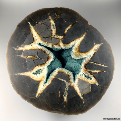 Септария - герхардтит (зеленый) на кальците. Россия. Редкость! 325*320*170мм