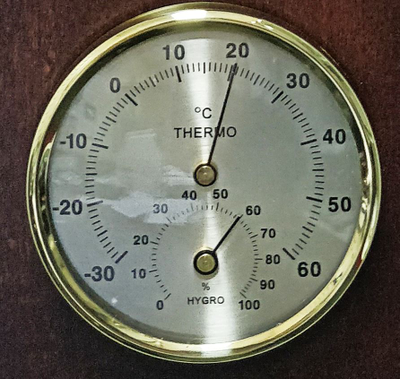 Метеостанция с часами Бриг КМ93001-1-ЧБ(ТГ)-М