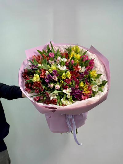 Букет из 35 альстромерий