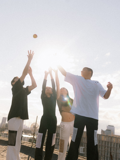 Оверсайз футболка с плотной вышивкой