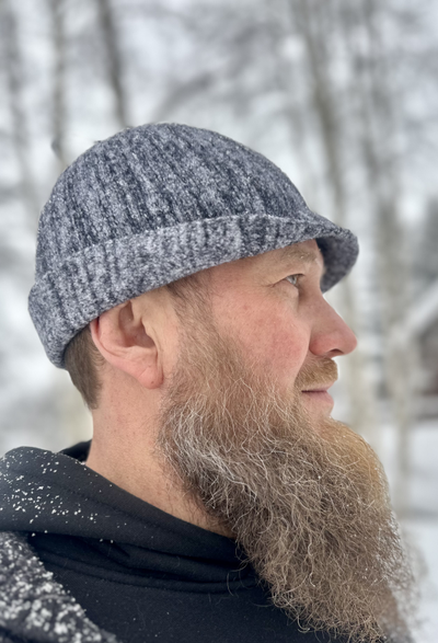 Шапка банная - шерсть мериноса 100% вязаная с вышивкой