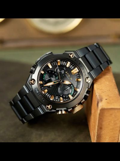 Часы Casio G-Shock MRG-B2000BG-3A