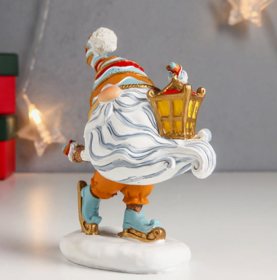 Новогодний сувенир "Гном на катке с фонариком" 13,5х5,5х11,5 см