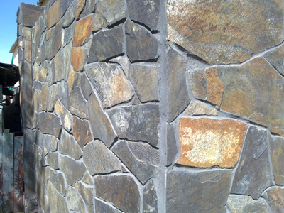 Укладка плитняка (сланец черный, Черный принц)