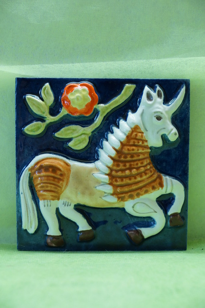 Единорог (изразцовая плитка)