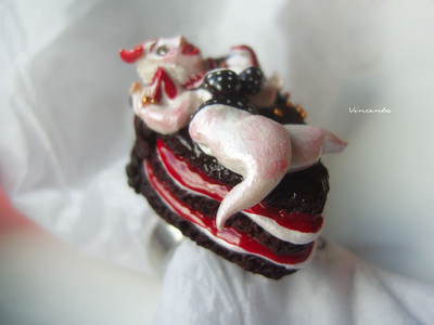 Пин-ап кольцо "Утро Фифеи" с вкусным тортиком