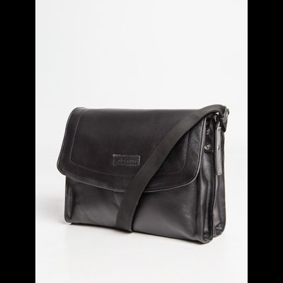 Кожаная сумка через плечо Albano black (арт. 5006-01)