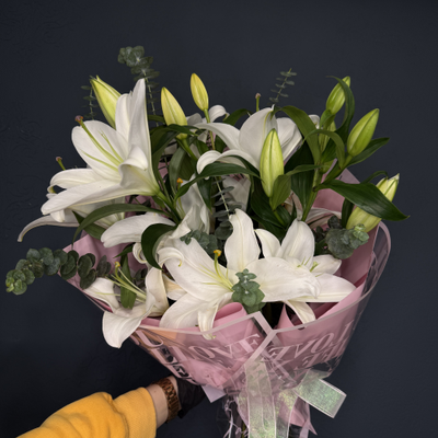 Монобукет из лилий