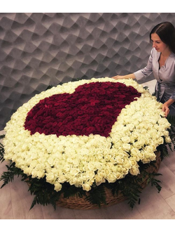 1001 РОЗА "СЕРДЦЕ"