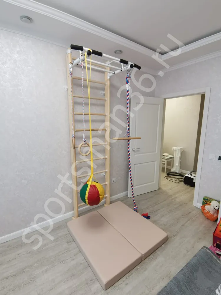 ДСК KARUSSELL Adler цвет дерева натуральный, цвет металла белый, мат гимнастический 1,0х1,0х0,1 м бежевый складной, тарзанка-мяч цветной