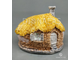 Овальный домик с соломенной крышей
