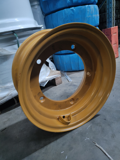 Диск колесный на JBC W9x18  Экскаватор-погрузчик