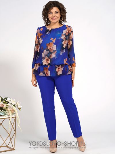 Модель : 2072.Женский костюм синего цвета, состоящий из блузы и брюк.