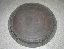 Люк пластиковый "Садовый" (до 1,5т)