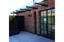 Стеклянные навесы и козырьки