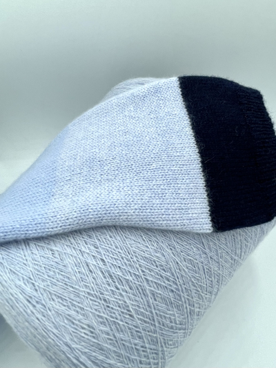 LINSIEME art. MATIS  (Линсиеме арт. Матис) 90% Merinos Extrafine Supergeelong (Меринос экстрафайн), 10% Сashmere (Кашемир) Nm. 2/30 1500 метров в 100 гр. цв. 2280 бледно-голубой меланж