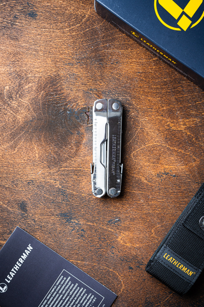 Leatherman Rebar с чехлом