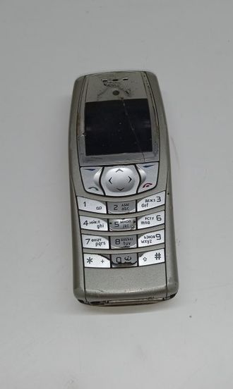 Неисправный телефон Nokia 6610 (нет АКБ, не включается, разбит экран)