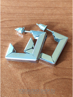 Модель: АЛ-256. Серьги квадраты.