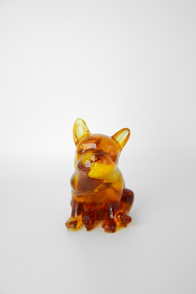 Собачка "Буля" со срезом янтаря