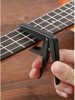 ukulele-capo