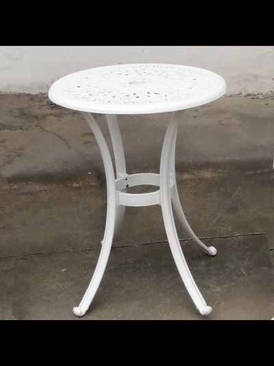 Белый кофейный столик Charlie из литого алюминия