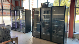 Холодильная камера универсальная на 3 стелянных двери Коловрат 3