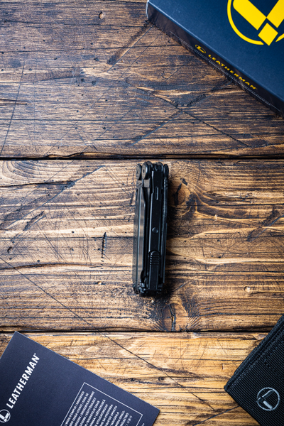 Leatherman Wave + Black с чехлом molle