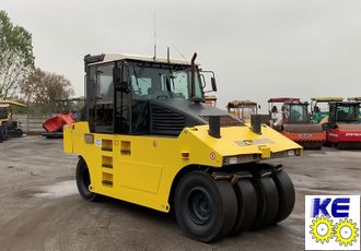 Стекло лобовое верхнее триплекс BOMAG BW 24R