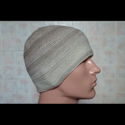 Бежевая мужская шапка Vizio Италия 5650