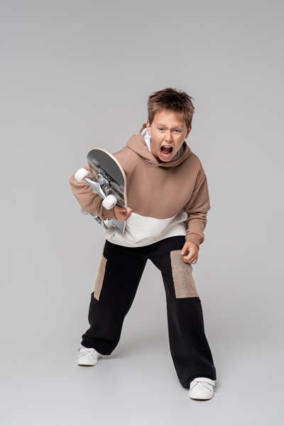 Брюки с накладными карманами из мешковины