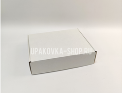 Коробка с откидной крышкой 240*200*60 мм БЕЛЫЙ