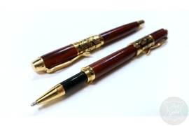 ручка из красного дерева с гравировкой, ручка с гравировкой, оригинальный подарок, что подарить