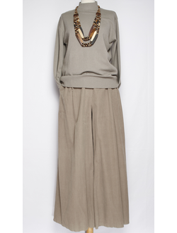 Брюки вельветовые"Палаццо защипы пояс" бежевые до 54