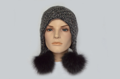 Vizio итальянская шапка с меховыми помпонами фото