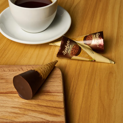 МИНИ-РОЖКИ SORBON ХРУСТЯЩИЕ С КАКАО-СОДЕРЖАЩЕЙ НАЧИНКОЙ "ФУНДУК И ВОЗДУШНЫЕ ЗЕРНА" ШОУ-БОКС 480г.