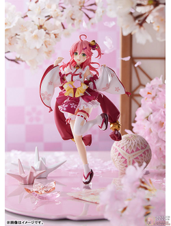 Фигурка Мико Сакура (Miko Sakura Pop Up Parade)