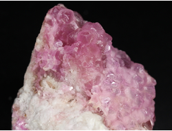 Кобальтокальцит, кристаллы на породе, Марокко (60*57*50 мм, 219 г) №28621