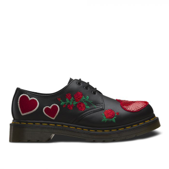 Dr martens sales with hearts