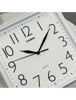 Настенные часы Casio IQ-06-7