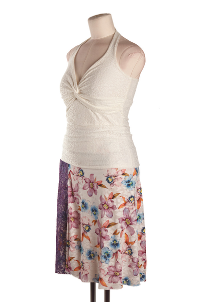 Юбка трапеция с разрезом и кружевом