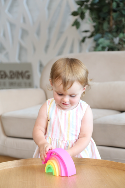 Пирамидка - прорезыватель из пищевого силикона Радуга Неон