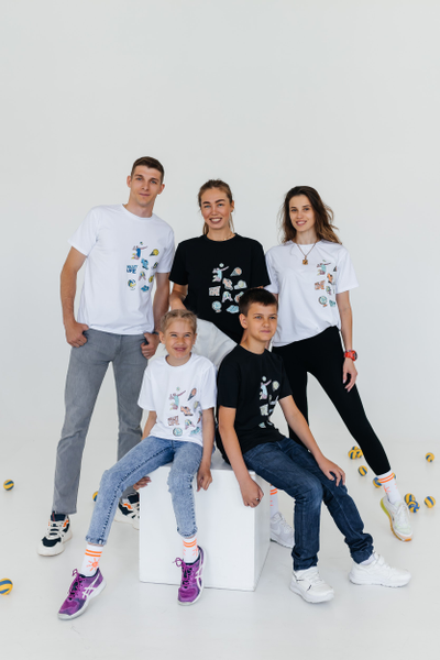 Футболка повседневная белая Volleylife (со стикерами) размер 42-48