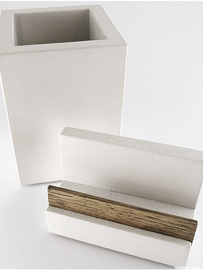 Часы настольные из бетона