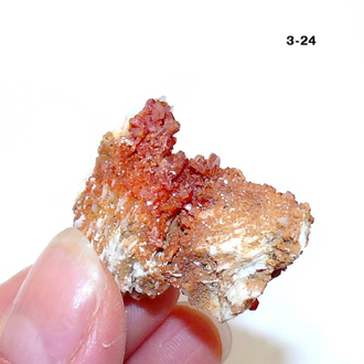 Ванадинит натуральный (щетка) №3-24: 35*29*13мм