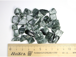Клинохлор (серафинит), галтовка в ассортименте, Иркутская обл., Коршуновское м-е. (10-20 мм, 0,8-1,5 г) №22746