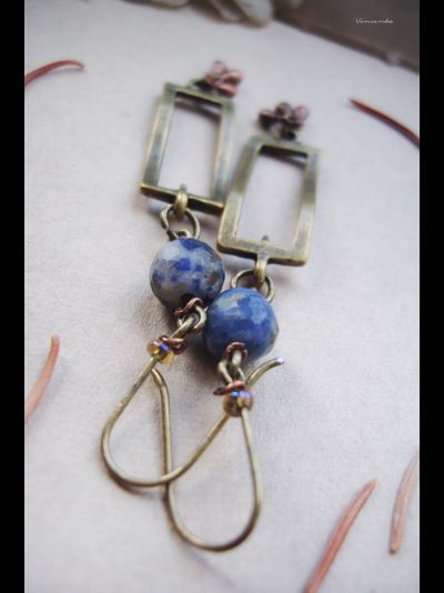 "Чай с небесными сферами", бохо-серьги с содалитом