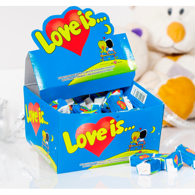 Жевательная резинка Love is, банан и клубника, 100 штук